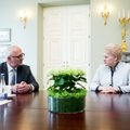 Lithuanian education minister meets with PM and president to discuss rift with his party