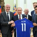 FIFA prezidentas prapliupo ditirambais: ačiū Putinui, ačiū Rusijai