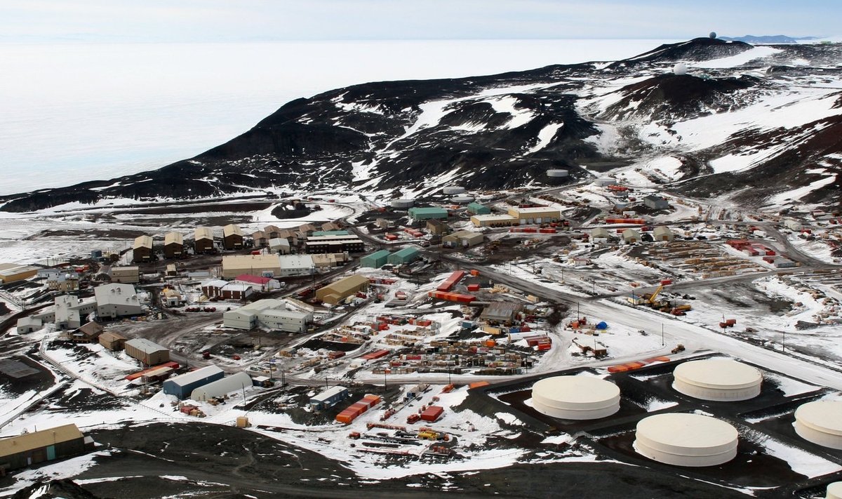 Tyrimų stotis Antarktidoje. Gaelen Marsden nuotr.