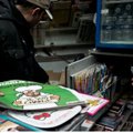 Naujausias „Charlie Hebdo“ numeris pardavinėjamas už tūkstančius eurų