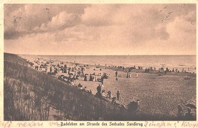 1925 m. iš Klaipėdos į Kauną išsiųstas atvirukas su Smiltynės pliažo vaizdu. „Be galo gerai čia ant jūros. Noris ir nebevažiuoti į Kivylius“, – rašė poilsiautojas (atvirukas iš Deniso Nikitenkos kolekcijos)