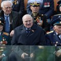 Žiniasklaida: po parado Lukašenka skubiai išvyko iš Maskvos