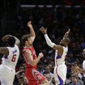 NBA: D. Motiejūnas – rezultatyvesnis už į save nepanašų J. Hardeną, bet „Rockets“ suklupo