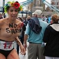 Londone „Femen“ aktyvistės surengė protestą prieš islamistus