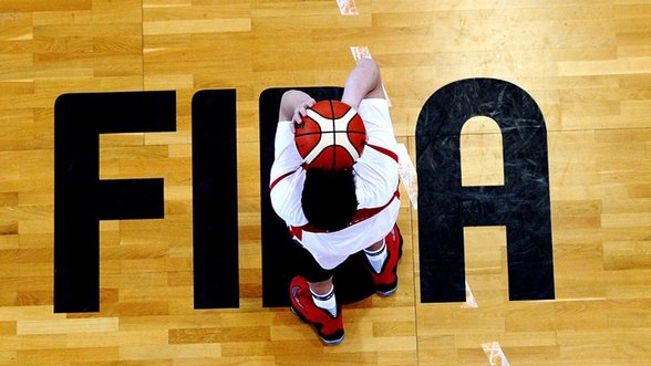 Prime minister backs idea to organize FIBA Olympic Qualifying Tournament