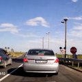 Vaizdo įraše – geras ir blogas BMW vairuotojas