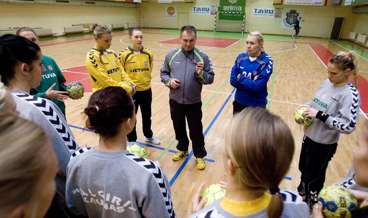 Lietuvos moterų rankinio rinktinės treniruotė