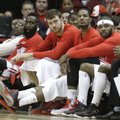 NBA: D. Motiejūnas pratęsė rekordinę seriją, bet „Rockets“ neprilygo lyderiams