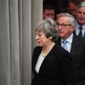 Ledai pajudėjo: May pranešė apie teisiškai privalomus „Brexit“ susitarimo su ES pakeitimus