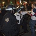 Niujorko policija per netikėtą reidą išvaikė protestuotojus