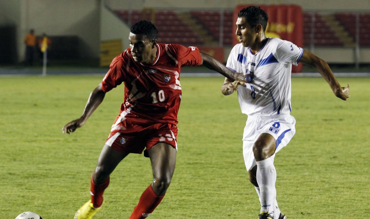 Ricardo Buitrago (Panama, kairėje) ir Jorge Clarosas  (Hondūras) 