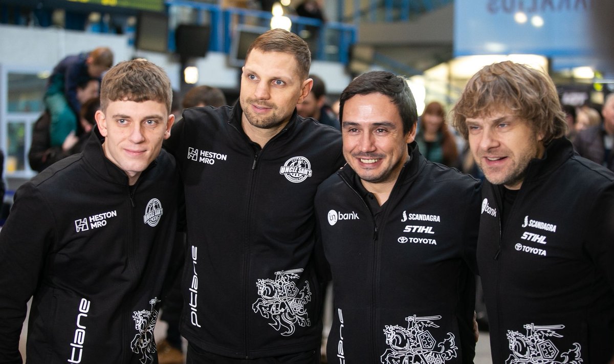 Trijų Dakaro ralio komandų išlydėtuvės Vilniaus oro uoste 