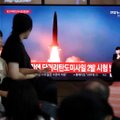 „Įsimintinais“ veiksmais grasinusi Šiaurės Korėja vėl ėmėsi veiksmų paleido trumpojo nuotolio sviedinių