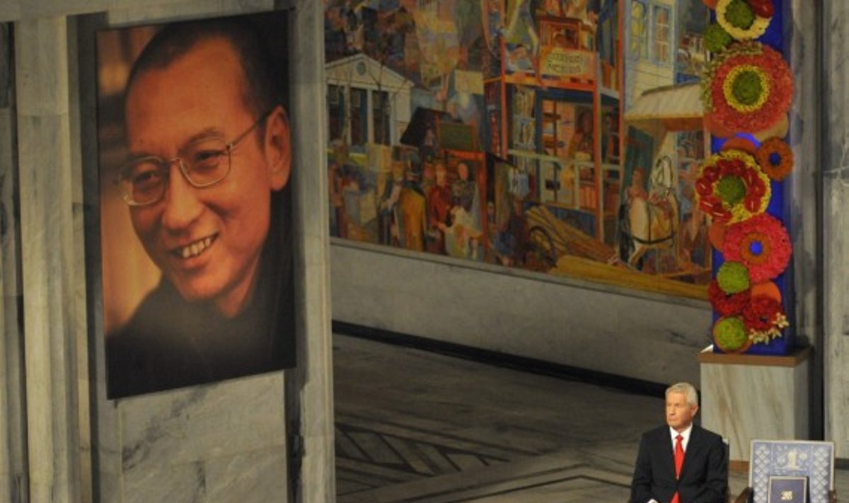 Nobelio taikos premijos laureatas Liu Xiaobo pagerbtas jam nedalyvaujant