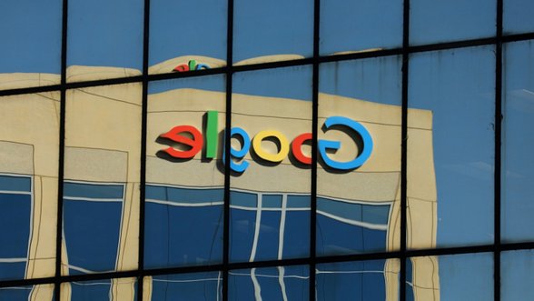 Rusijos prievaizdai kels bylą „Google“ už rodomus pasiūlymus nusipirkti diplominį darbą