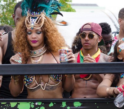 Rihanna ir Lewisas Hamiltonas