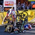 „Tour de Pologne“ etapo finiše – baisi griūtis: kaltininkas pasmerktas, aukos gyvybė pavojuje