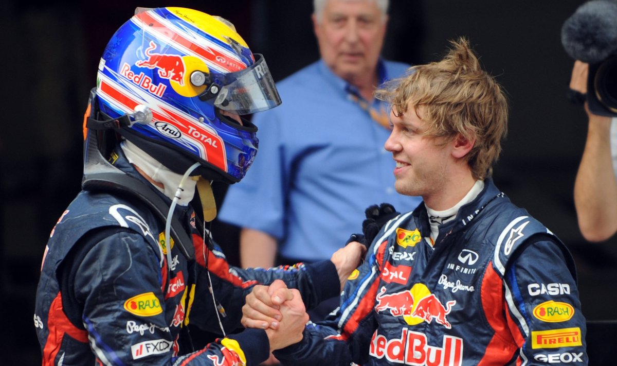 Markas Webberis (kairėje) ir Sebastianas Vettelis