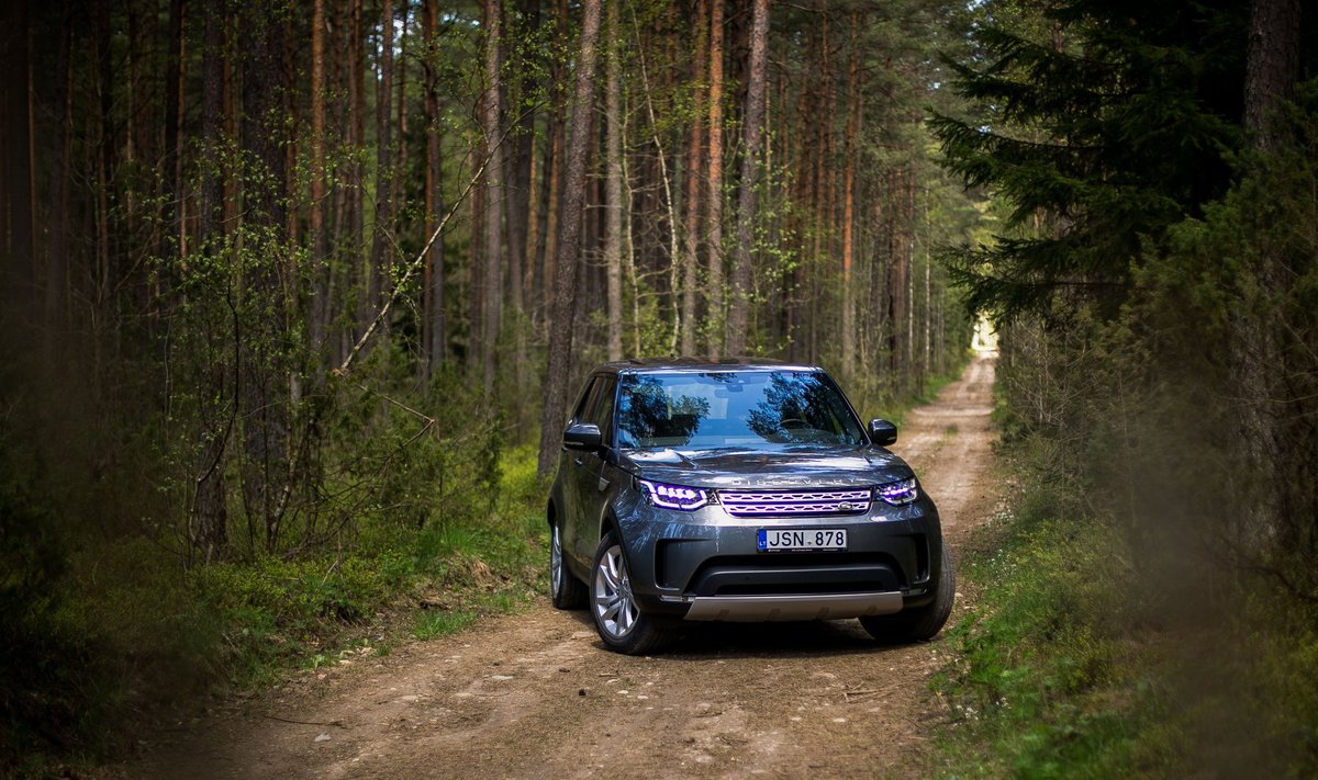 "Land Rover Discovery"