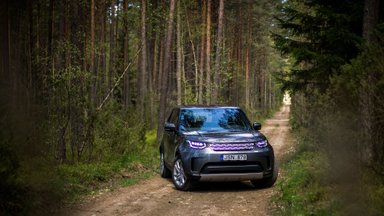 Naujasis „Land Rover Discovery“: milžino paunksmėje