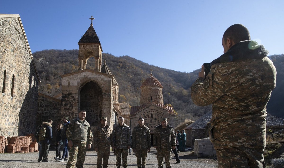 Azerbaidžano kariuomenė įžengė į antrą Armėnijos sugrąžintą rajoną