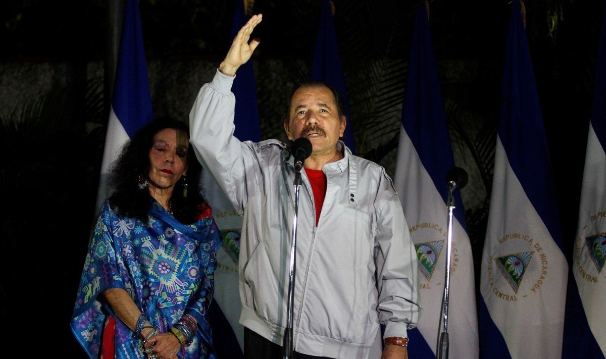 Danielis Ortega ir Rosario Murillo