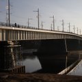 Atnaujintas eismas Panemunės tiltu