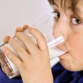 Ekspertas: nėra produktų, kurie vaikams pakeistų pieną