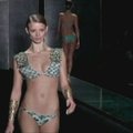 San Paulo mados savaitėje pristatytos bikinių kolekcijos