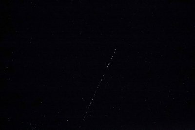 Starlink palydovų grupė praskriejo danguje virš Ispanijos.