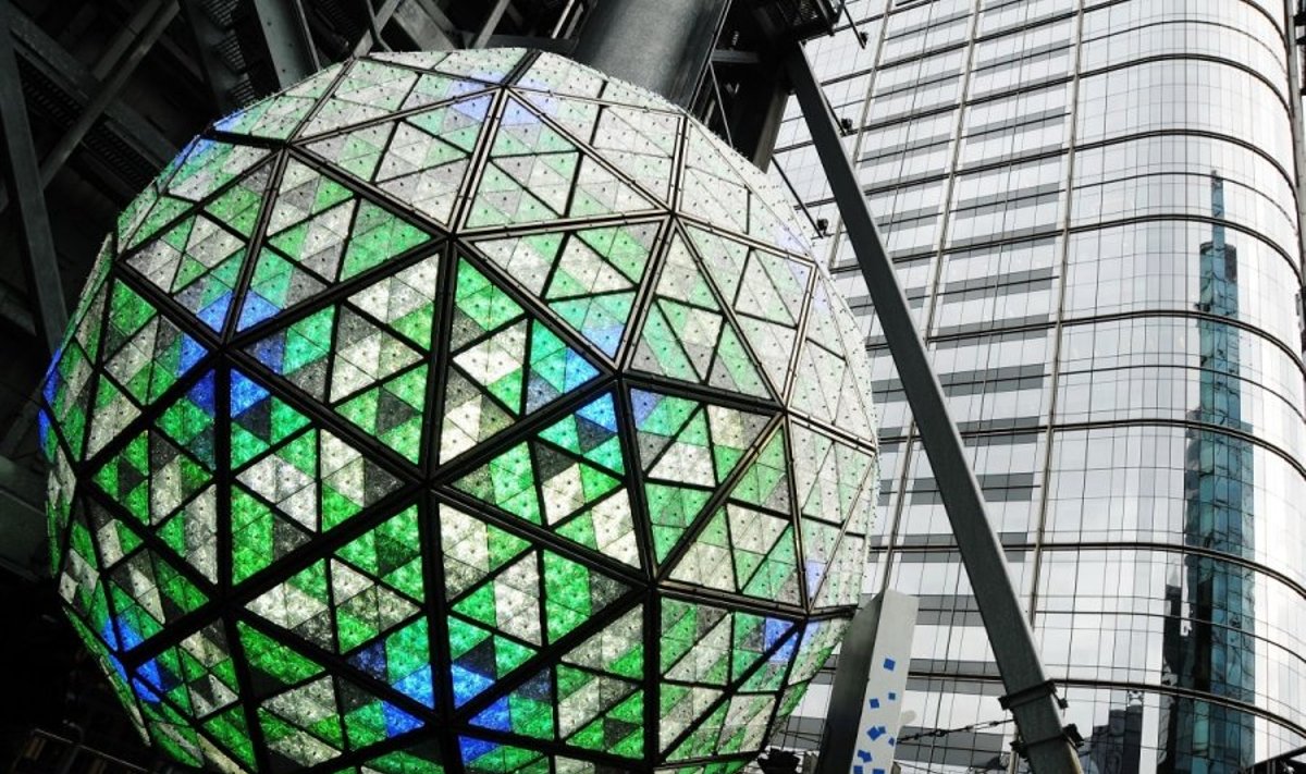 Niujorko Times Square naujametinis kamuolys (Andrew Schwartz / Splash News nuotr.)