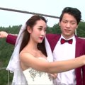 Kinų pora susituokė hamake, pakabintame 180 metrų aukštyje po tiltu