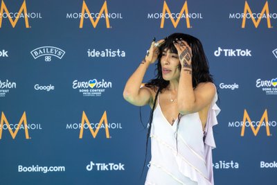 „Eurovizija“ prasidėjo: turkio spalvos kilimu žengia dainų konkurso dalyviai