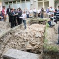 Archeologists find Great Synagogue of Vilnius' bimah