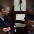 "Я требую допустить ко мне врача". Почему Алексей Навальный впервые в жизни объявил голодовку