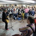 Лявон Вольский отметил юбилей концертом в минском переходе