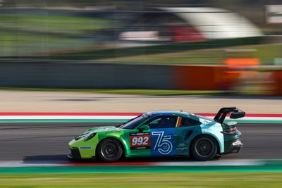 „Porsche Baltic“ rungtyniaus 992/AM klasėje su „Porsche 911 GT3 Cup“ automobiliu.