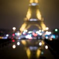 Eifelio bokštą apjuosė neperšaunamo stiklo siena