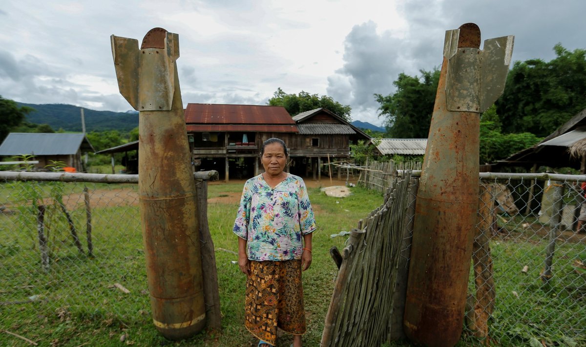 Laoso bombardavimo padariniai. Amerikiečių bombų liekanos