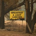 Katastrofiški gaisrai Australijoje: kai kuriose teritorijose išvykti per vėlu