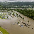 „Pavojus jokiu būdu nepraėjo“: Pietų Norvegiją toliau skalbia potvyniai
