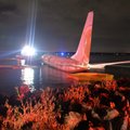 Ant upės nusileidusiame lėktuve buvusi keleivė: lėktuvas trenkėsi į žemę ir atšoko