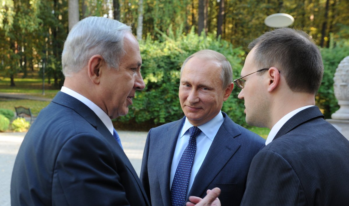 Benajamin Netanyahu meeting Vladimir Putin