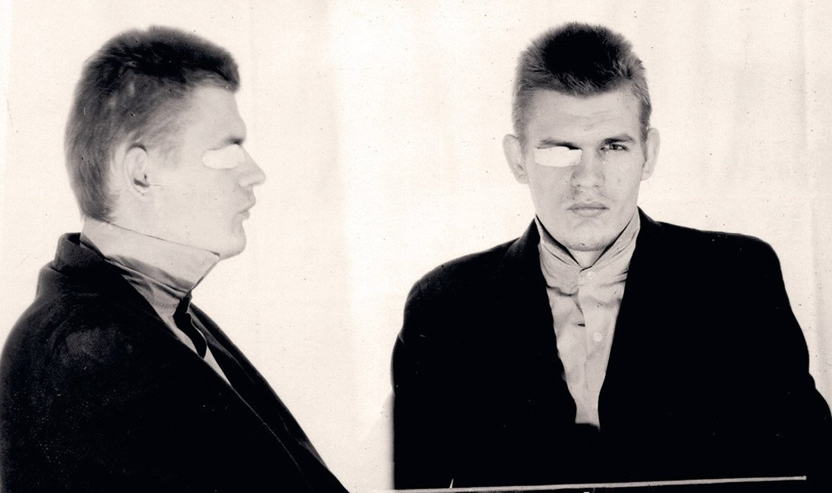Vilniaus miesto Spalio rajono darbo žmonių deputatų tarybos Vykdomojo komiteto Vidaus reikalų skyriuje 1972 m. gegužės 19 d. daryta suimtojo Vytauto Kaladės nuotrauka.