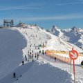 Austrijos kancleris žada saugų slidinėjimo sezoną ir jokių vakarėlių nevakcinuotiems