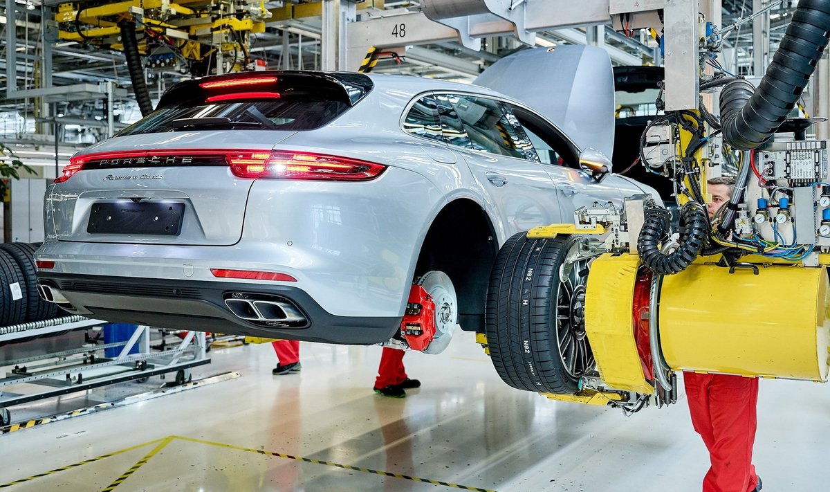 Prasidėjo "Porsche Panamera Sport Turismo" gamyba Leipcige