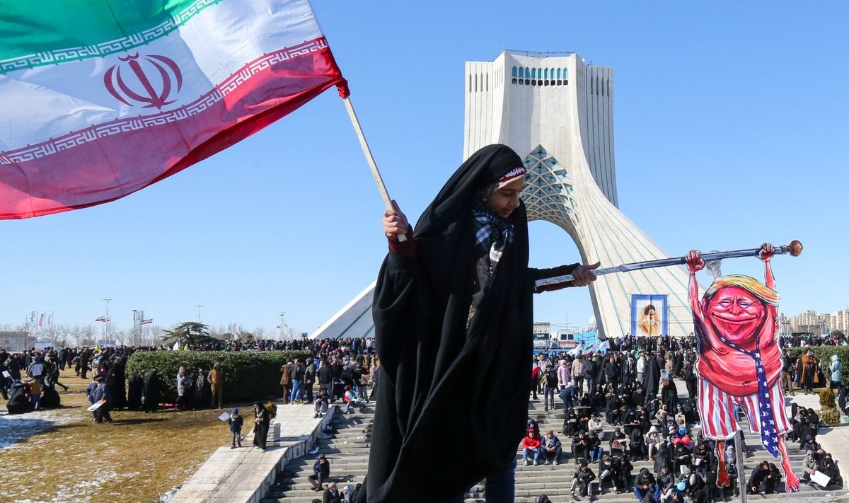 Iraniečiai mini 41-ąsias Islamo revoliucijos metines