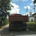 „Baudos kvitas“: sunkvežimio kelionė į uždraustą zoną