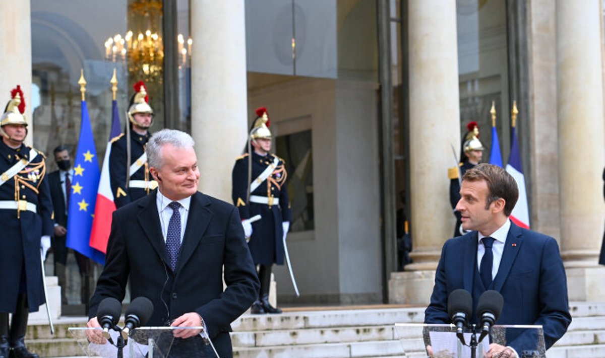 Gitanas Nausėda su Prancūzijos vadovu Emmanueliu Macronu 