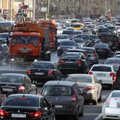 Sankcijos jau veikia: Rusijoje – rekordinis automobilių rinkos smukimas